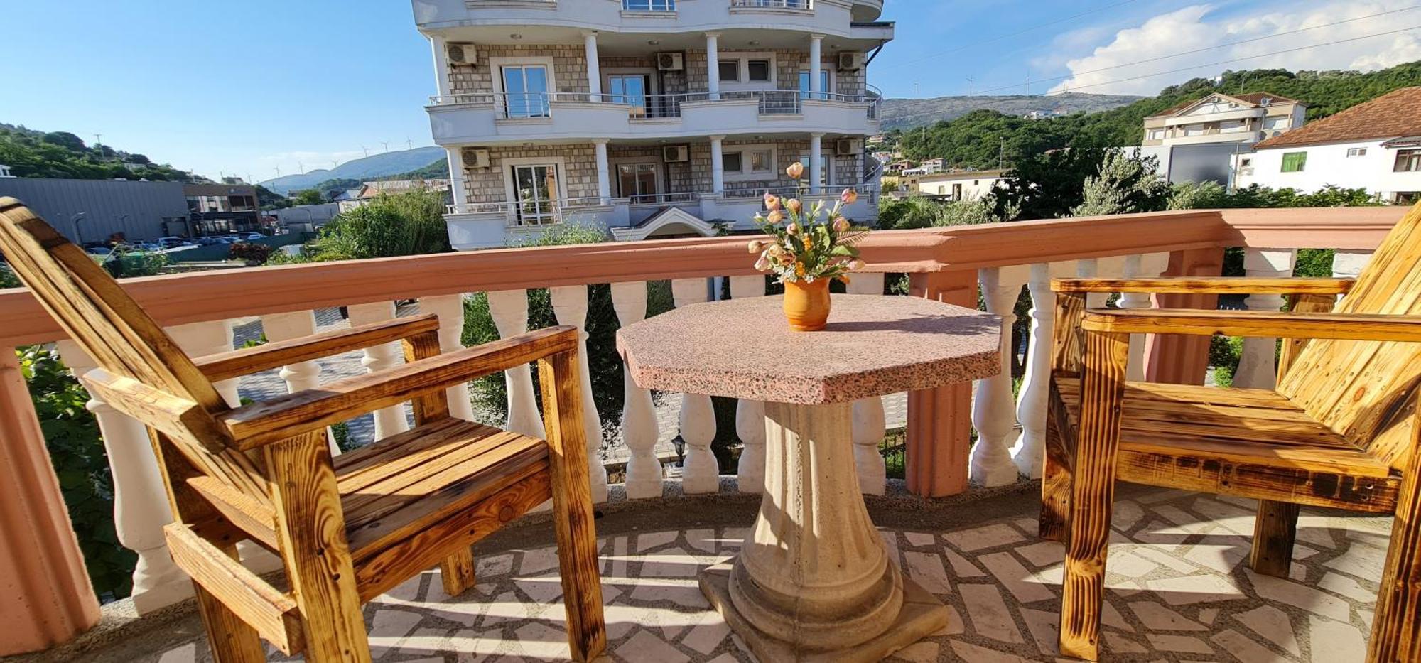 Kurt Apartaments Ulcinj Phòng bức ảnh