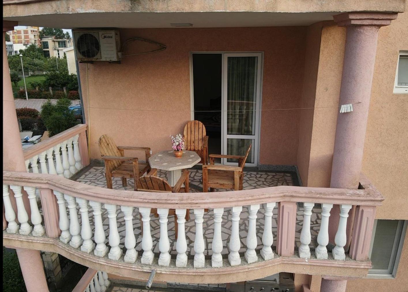 Kurt Apartaments Ulcinj Ngoại thất bức ảnh